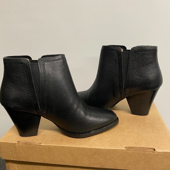 Women's Splendid Rochelle Black Leather Ankle Boot - Picture 5 of 7